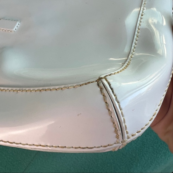 NWT Y2K White Patent Buckled Baguette Bag - Picture 9 of 11